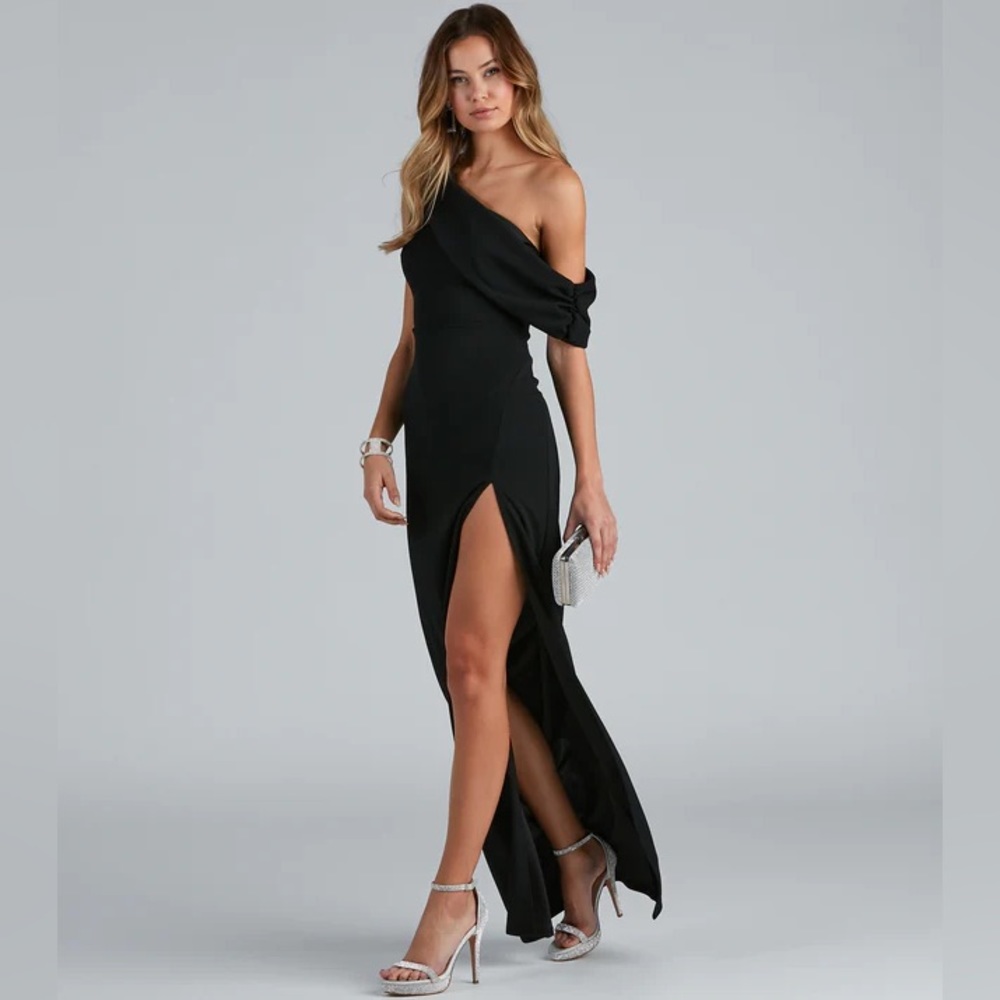 Windsor Octavia Formal A-Line Crepe Dress